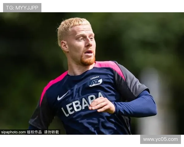 官方 市原吏音加盟荷甲阿尔克马尔